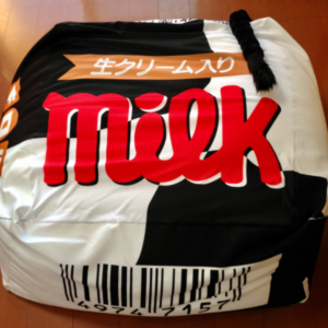 チロルチョコのミルククッション